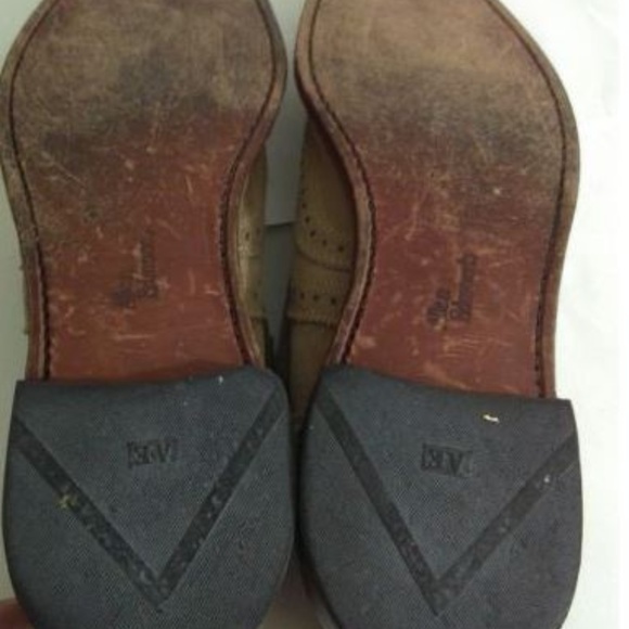 Allen Edmonds Neumok Tan Suede Wingtip 12B - Picture 8 of 8